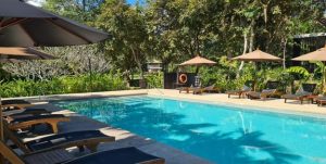 River Resort-Swimming pool